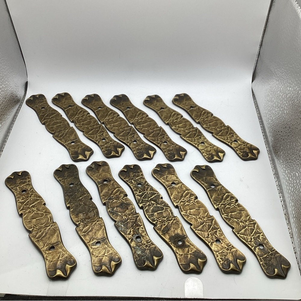 12 Amerock Carriage House Antique Brass Backplate 3" Centers MCM 176A